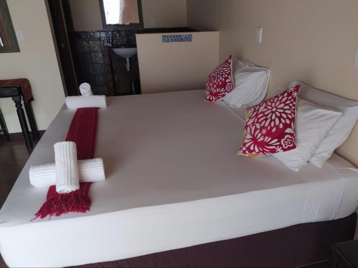 Nghunghwa Lodge Vila Praia Do Bilene Екстериор снимка