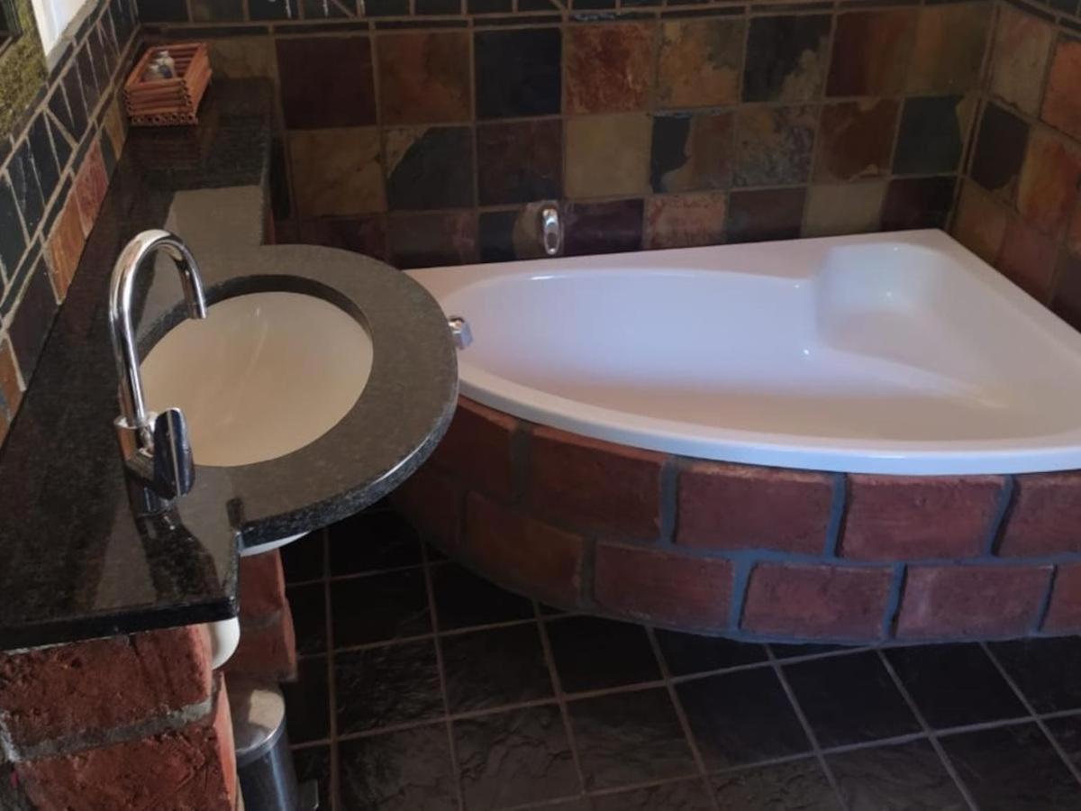 Nghunghwa Lodge Vila Praia Do Bilene Екстериор снимка
