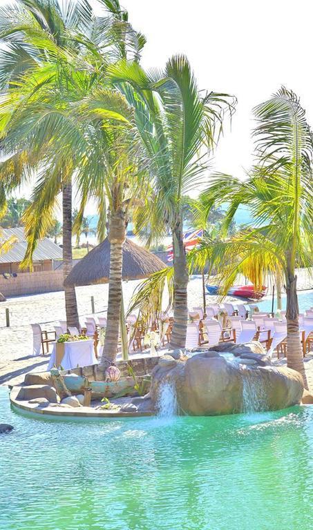Nghunghwa Lodge Vila Praia Do Bilene Екстериор снимка